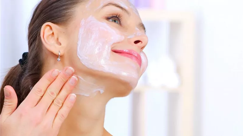 ماسكات للوجه في البيت لجميع أنواع البشرة 