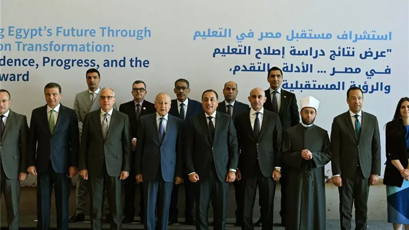 رئيس الوزراء يشارك في فعاليات مؤتمر 