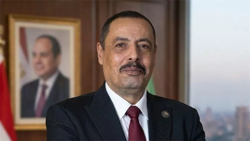 برلماني يطالب الحكومة بالتدخل لضبط أسعار فائدة شركات الإقراض
