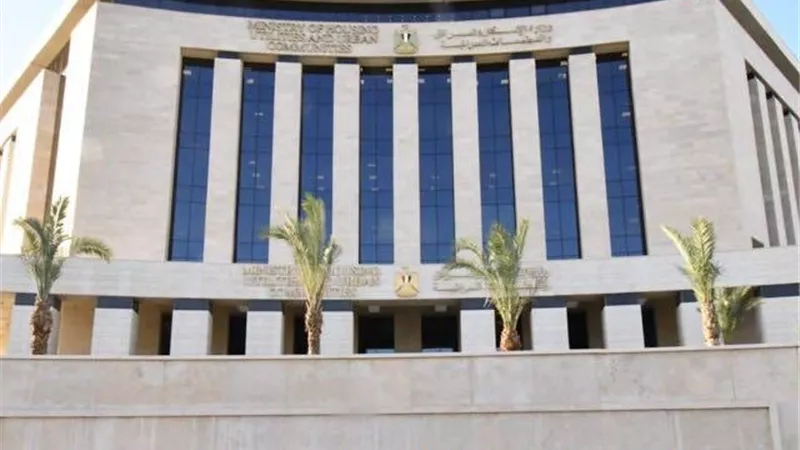 حتى 15 يونيو.. طرح جديد لقطع أراضٍ في العلمين والعاشر وحدائق العاشر