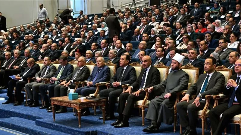 محافظ الجيزة يشارك في مؤتمر “استشراف مستقبل مصر في التعليم” 