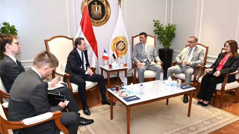 وزير الصناعة: أكثر من 200 شركة فرنسية تعمل في مصر وتوفر 50 ألف فرصة عمل