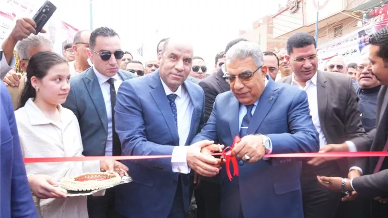 وزير العمل و محافظ الدقهلية يفتتحان وحدة تدريب مهني متنقلة بنبروه