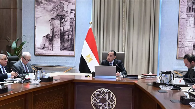رئيس الوزراء يوجه بإعداد خطة تنفيذية دقيقة لوثيقة سياسة ملكية الدولة