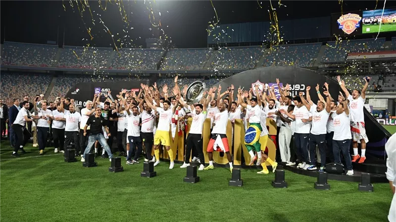 جماهير عربية تحتفل بتتويج الزمالك بالدوري المصري
