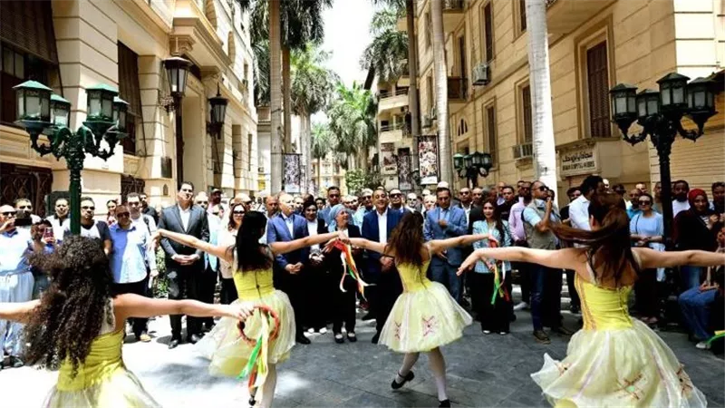 عروض فنية تزين شوارع «وسط البلد» الجمعة من كل أسبوع