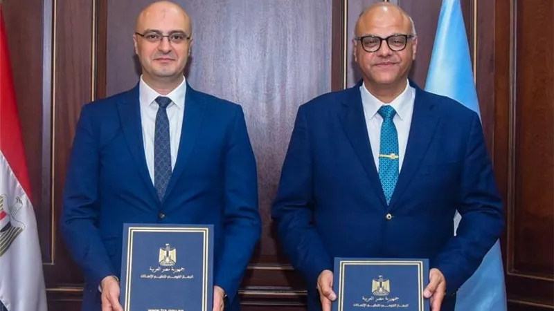 محافظ الإسكندرية والجهاز القومي للاتصالات يوقعان بروتوكولًا لتحسين الخدمات