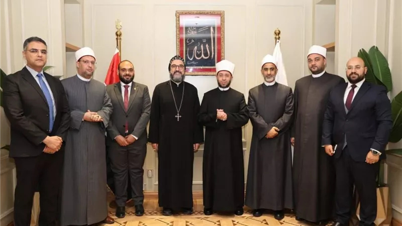 وزير الأوقاف يستقبل راعي الكنيسة السريانية الأرثوذكسية للتهنئة بعيد الأضحى