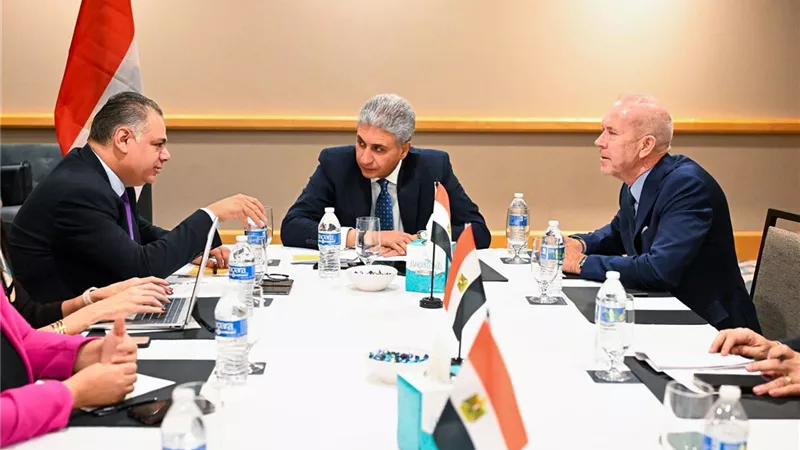 وزير السياحة يجتمع برئيس اتحاد منظمي الرحلات الأمريكي لهذا السبب 