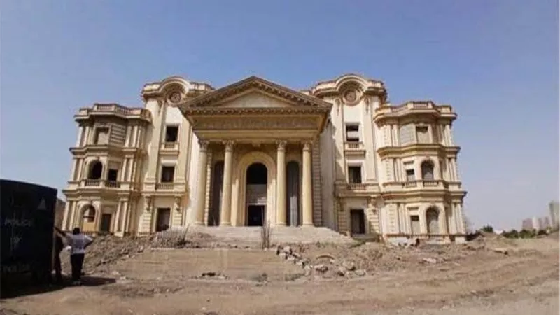 هل هدم قصر أكمل قرطام  خلافًا سياسيًا؟