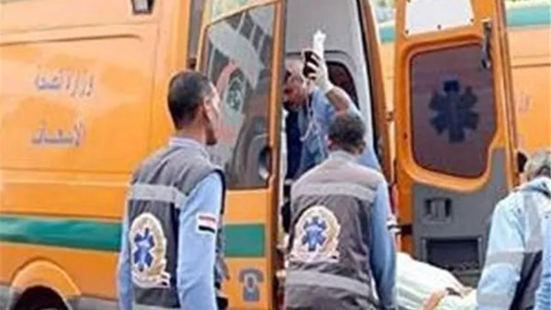مصرع شخص وإصابة 17 آخرين إثر حادث تصادم بين 3 سيارات جنوب المنيا