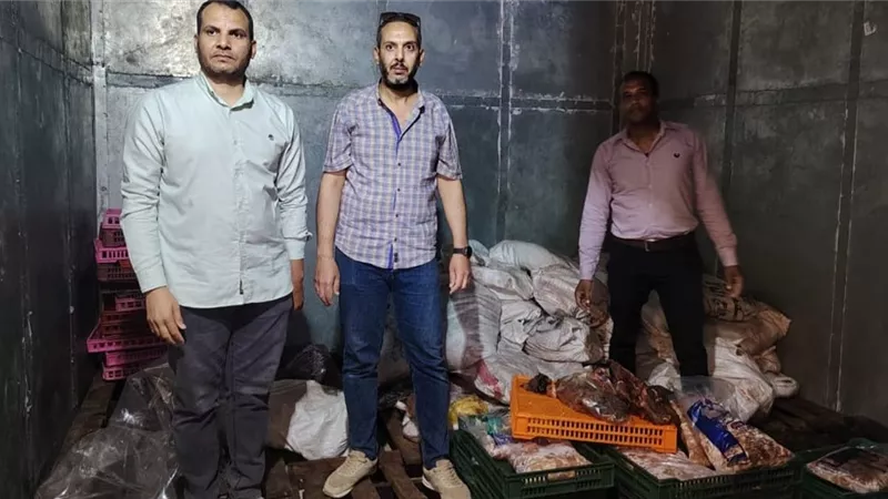 ضبط 2553 كيلو لحوم ودواجن غير صالحة و60 لتر زيت فاسد بأسيوط