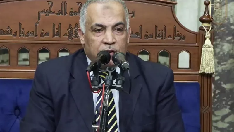 نائب رئيس جامعة الأزهر: بر الوالدين يمتد بعد الوفاة بالدعاء وصلة الرحم