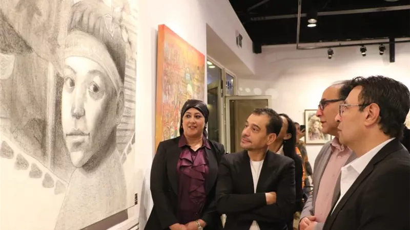 افتتاح معرض ملتقى الغربية للرسم والتصوير بقاعة آدم حنين|صور
