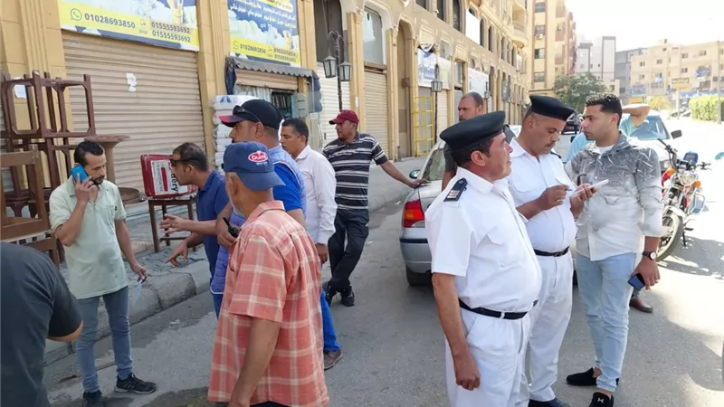 حملات مكثفة بالعاشر من رمضان لرفع الإشغالات واستعادة الانضباط الحضاري
