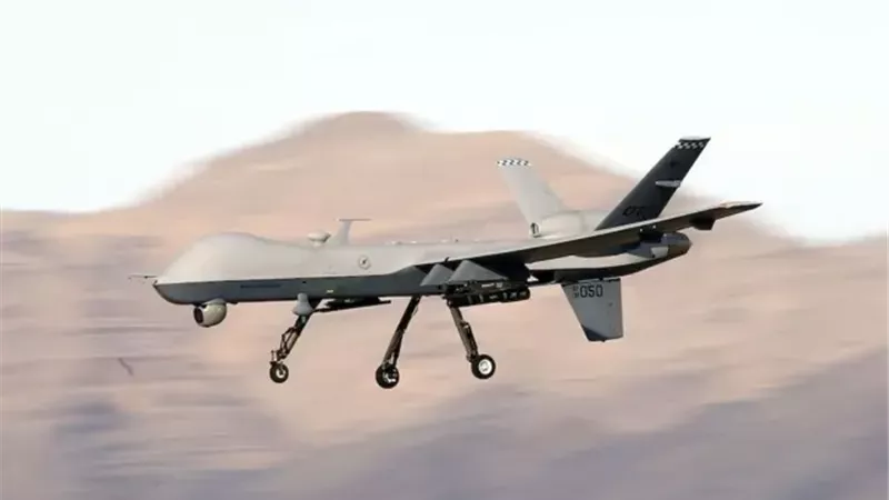 مهر: الدفاعات الجوية الإيرانية تسقط طائرة مسيرة إسرائيلية فوق هرمزجان
