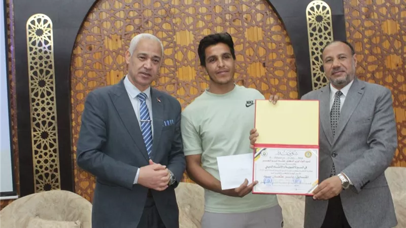  المنشاوي يوجه تهنئة لطلاب جامعة أسيوط الفائزين بمسابقة 