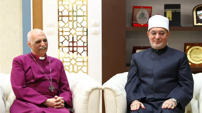 مفتي الجمهورية يستقبل وفد الكنيسة الأسقفية لتقديم التهنئة بعيد الأضحى 