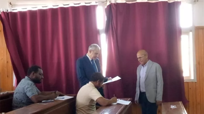 رئيس جامعة أسوان: امتحانات هندسة الطاقة  تجرى وسط انضباط باللجان 