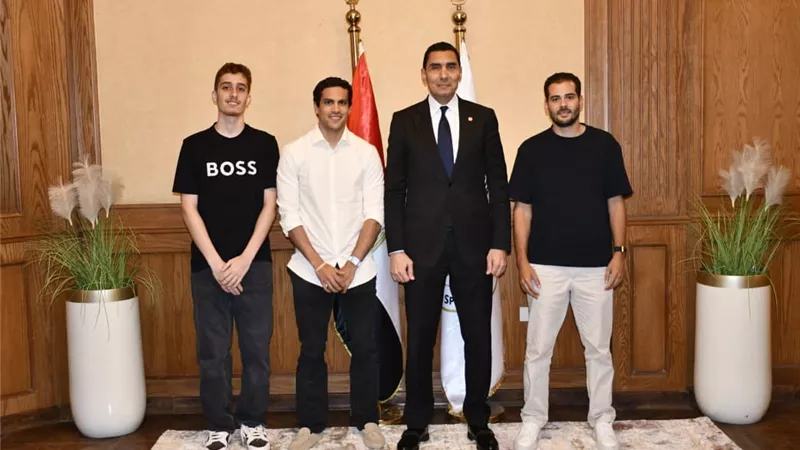بعد ادائهم خلال بطولة العالم…وزير الشباب والرياضة يكرم لاعبي الاسكواش 