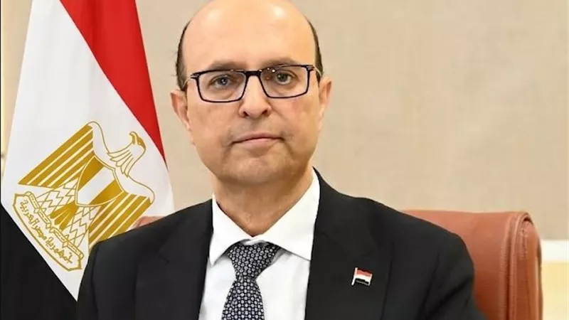 الدكتور المنشاوي يهنئ الرئيس السيسي  وأسرة جامعة أسيوط بعيد الأضحى المبارك