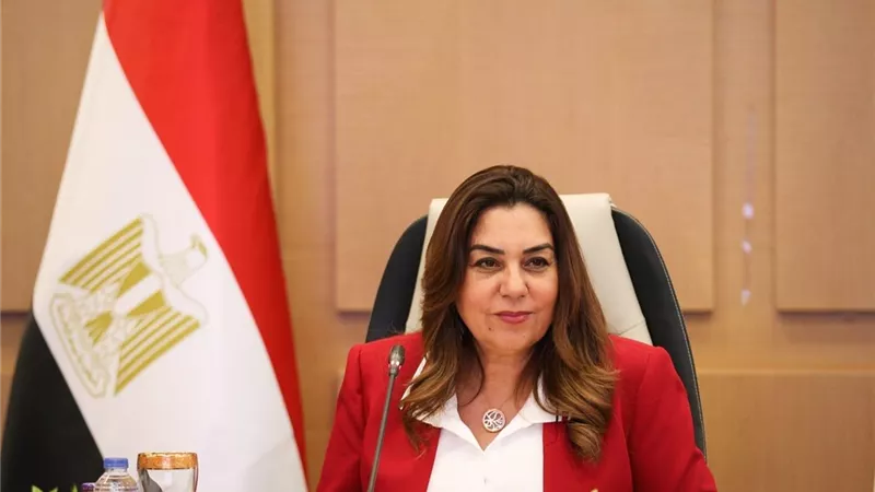 وزيرة التنمية المحلية توجه بتكثيف النظافة وإزالة مخلفات الأضاحي خلال العيد