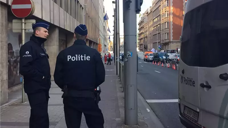 بينهم طفلان.. مصرع 4 أشخاص جراء حادث تصادم سير في بلجيكا