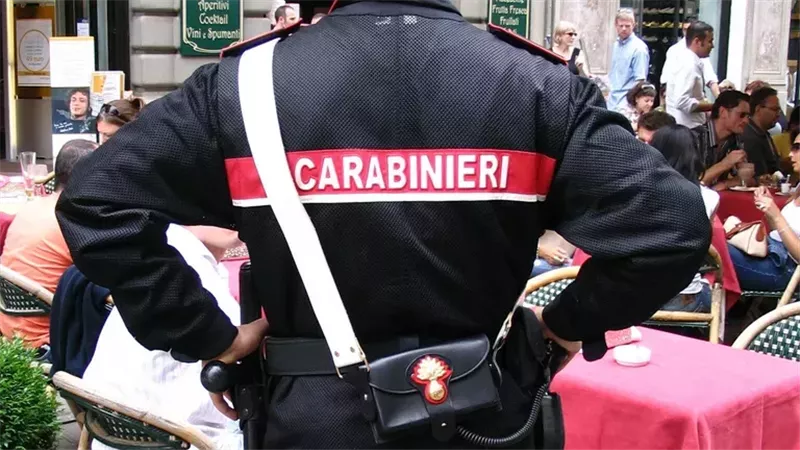 إيطاليا تضرب المافيا بقبضة حديدية.. واعتقال 30 شخص في عملية كبرى