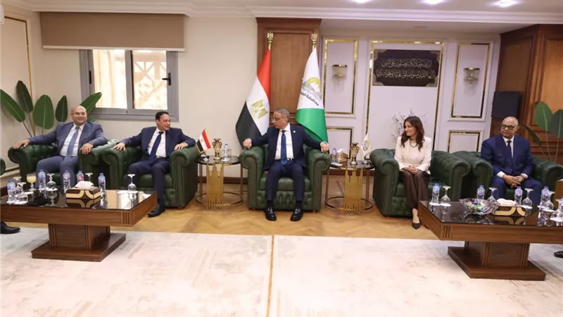 محافظ الجيزة يستقبل مساعد وزير الداخلية للتهنئة بمناسبة عيد الأضحى المبارك