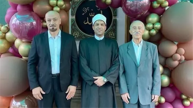 من أمريكا إلى البرازيل.. موفدو الأوقاف يشاركون المسلمين بالخارج فرحة العيد