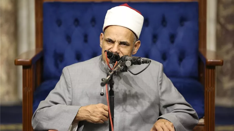 أستاذ بالأزهر: بعض المسلمين في زماننا أخذوا من العبادات مظاهرها فقط