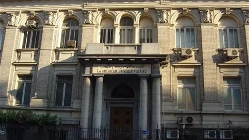 الجامعة الأمريكية تعلن عن وظائف أكاديمية شاغرة في عدد كبير من التخصصات
