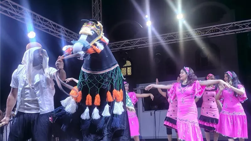 المسرح المتنقل يثري احتفالات عيد الأضحى بعروض فنية في كرداسة