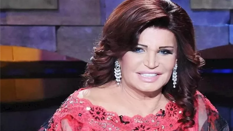 من أضواء الشهرة لتليفون صامت: نجوى فؤاد تشكو غياب الأصدقاء في الأعياد