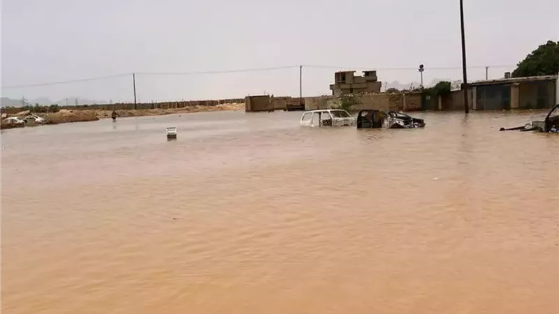 انقطاع كامل للخدمات.. السيول تعزل جنوب ليبيا عن العالم