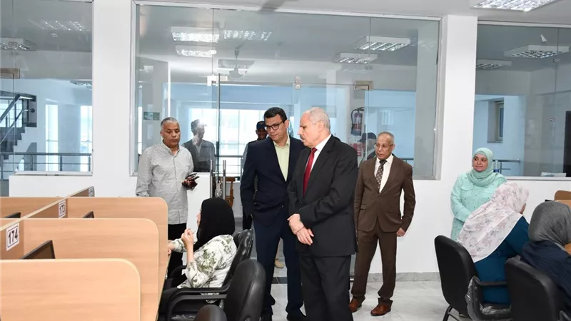 37 لجنة امتحانية تستقبل 923 طالبًا بكلية التربية بجامعة قناة السويس