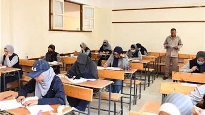 «التعليم» تحدد آليات التحويل بين المدارس وتؤكد: القبول وفق الأماكن الشاغرة