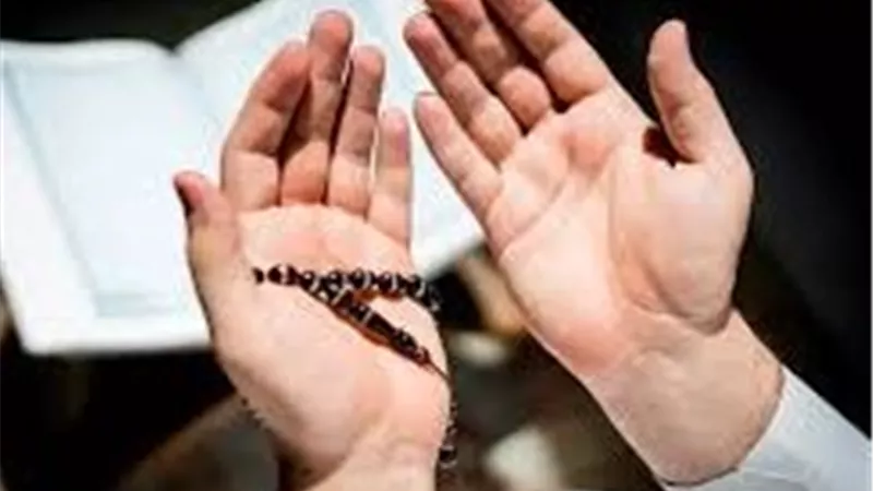 هل ترديد دعاء نهاية العام وبدايته له أصل في الشرع؟ دار الإفتاء تحسم الجدل