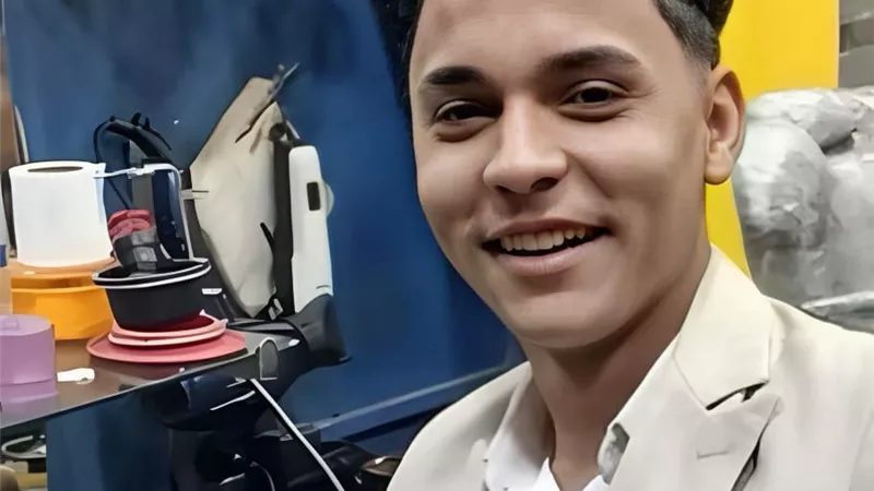 بعد خطوبته بأيام .. وفـ ـاة ميكانيكي متأثراً بإصابته بحادث تصادم بالمنوفية