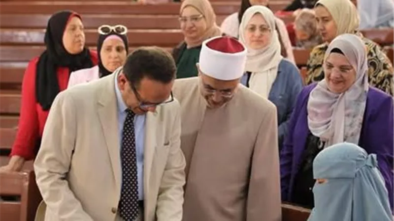 رئيس جامعة الأزهر يتابع امتحانات نهاية الفصل الدراسي الثاني بكليات البنين 