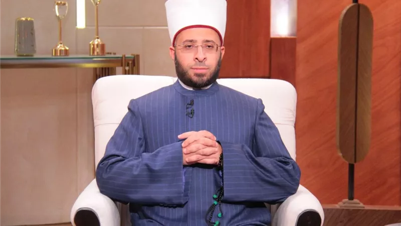 وزير الأوقاف يهنئ إذاعة القرآن الكريم بإذاعة تسجيلات نادرة للشيخ المنشاوي