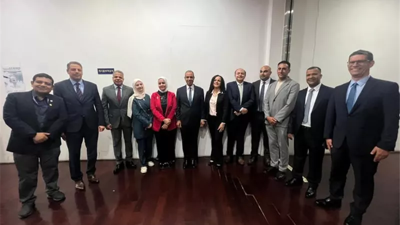 وزير الخارجية يشيد بدور الجالية المصرية بكوريا الجنوبية في تعزيز التواصل