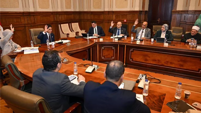 «مالية الشيوخ» تقر خطة التنمية الاقتصادية لعام 2026/2027