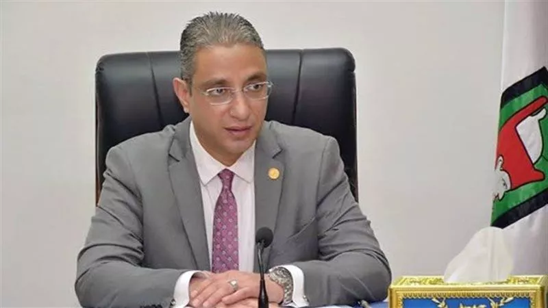 الأنصاري يستبعد مسئول الاشغالات بحى جنوب الجيزة ويوجه بمتابعةأعمال النظافة