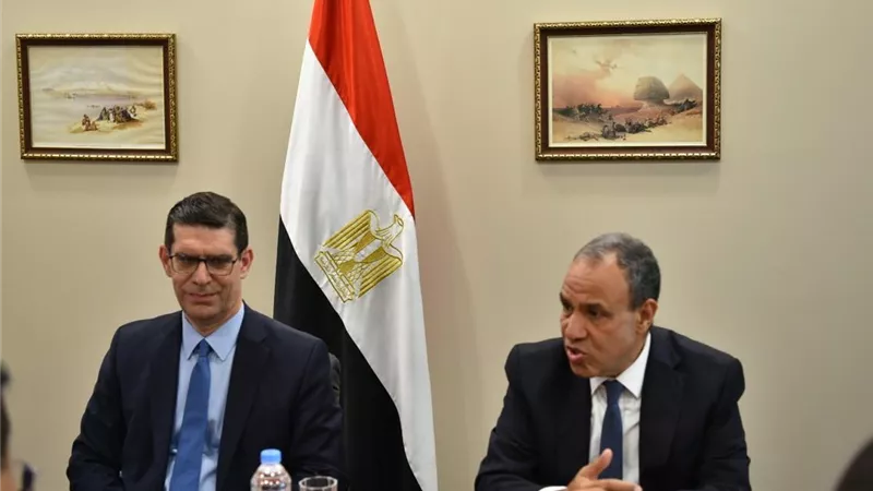 وزير الخارجية يستعرض في سول رؤية مصر لقضايا المنطقة وسبل الاستثمار