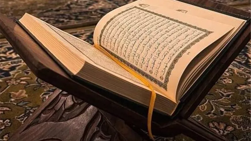 لماذا كرر الله الأمر بالقراءة في أول الوحي؟.. الشحات عزازي يوضح