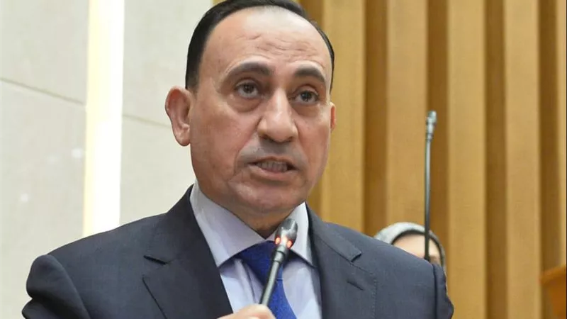 برلماني يطالب بإلزام منصات التواصل بحذف المحتوى الطبي المخالف