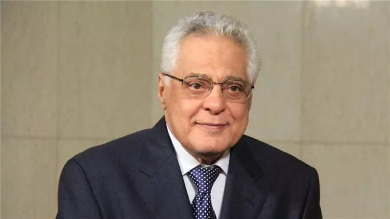 لغز اعتزال توفيق عبد الحميد.. هل يعود إلى الفن من جديد؟