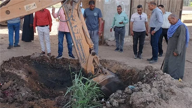 انفجار خط مياه رئيسي بقرية إطسا في سمالوط.. وتحرك عاجل لإصلاح العطل