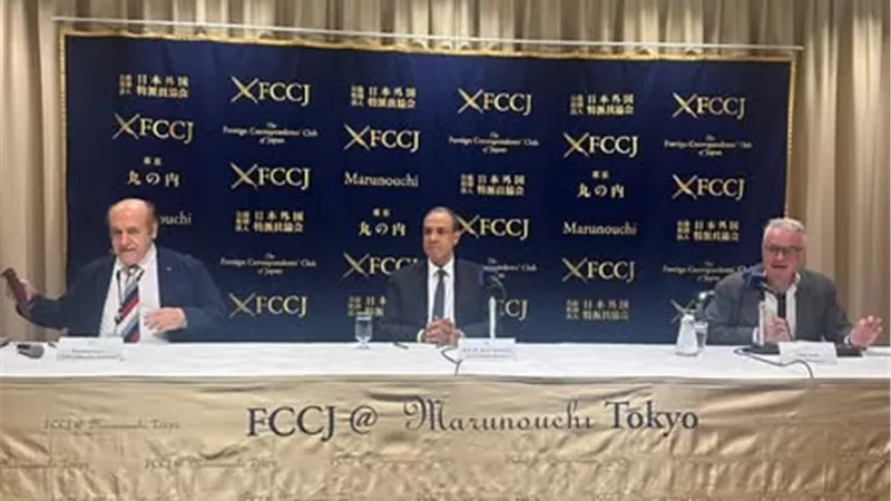 وزير الخارجية يجري لقاؤات إعلامية مع الإعلام الياباني في طوكيو